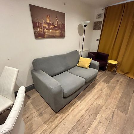 Classic Brixton City Apartment London Exterior photo
